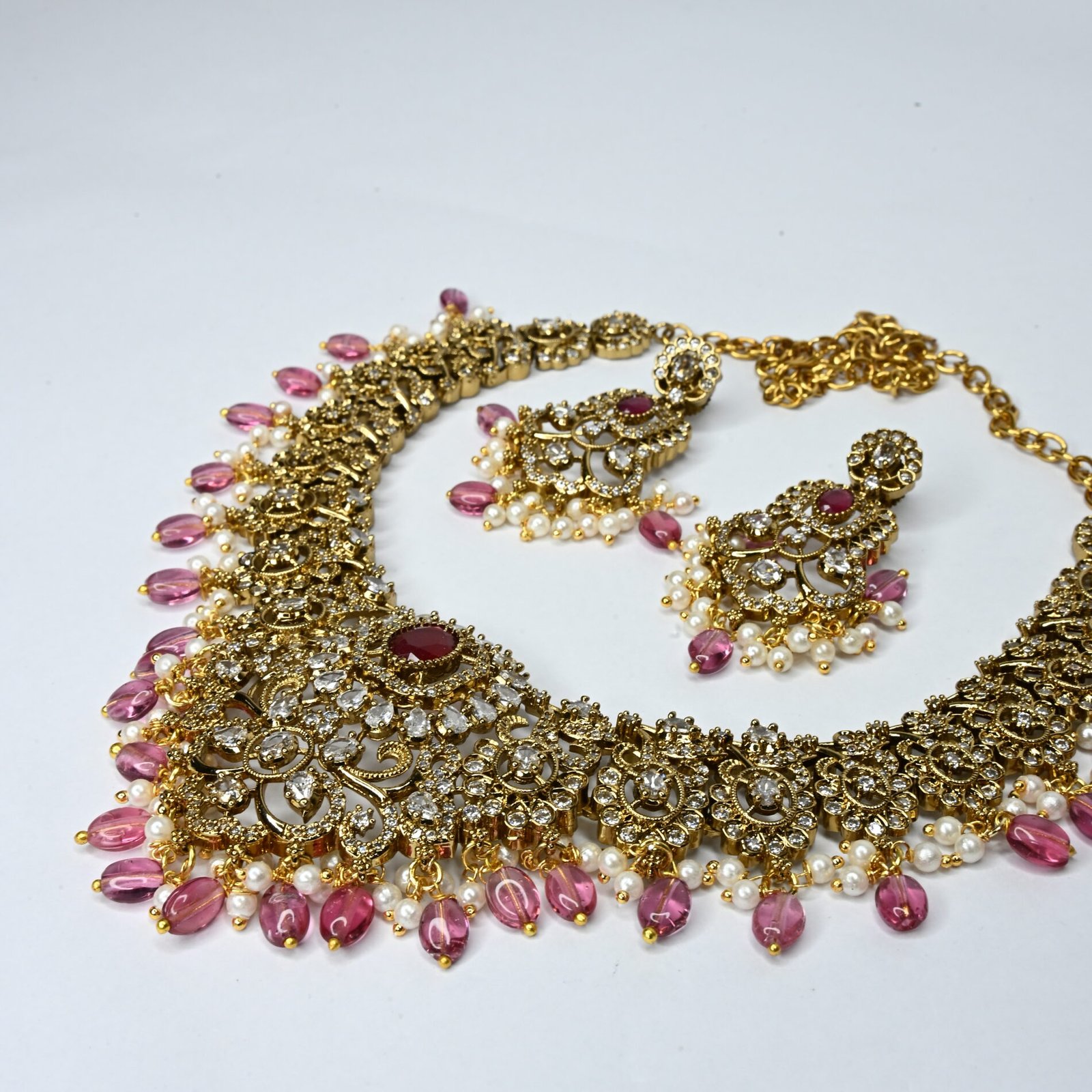 Heavy Design Pink stone Victoria