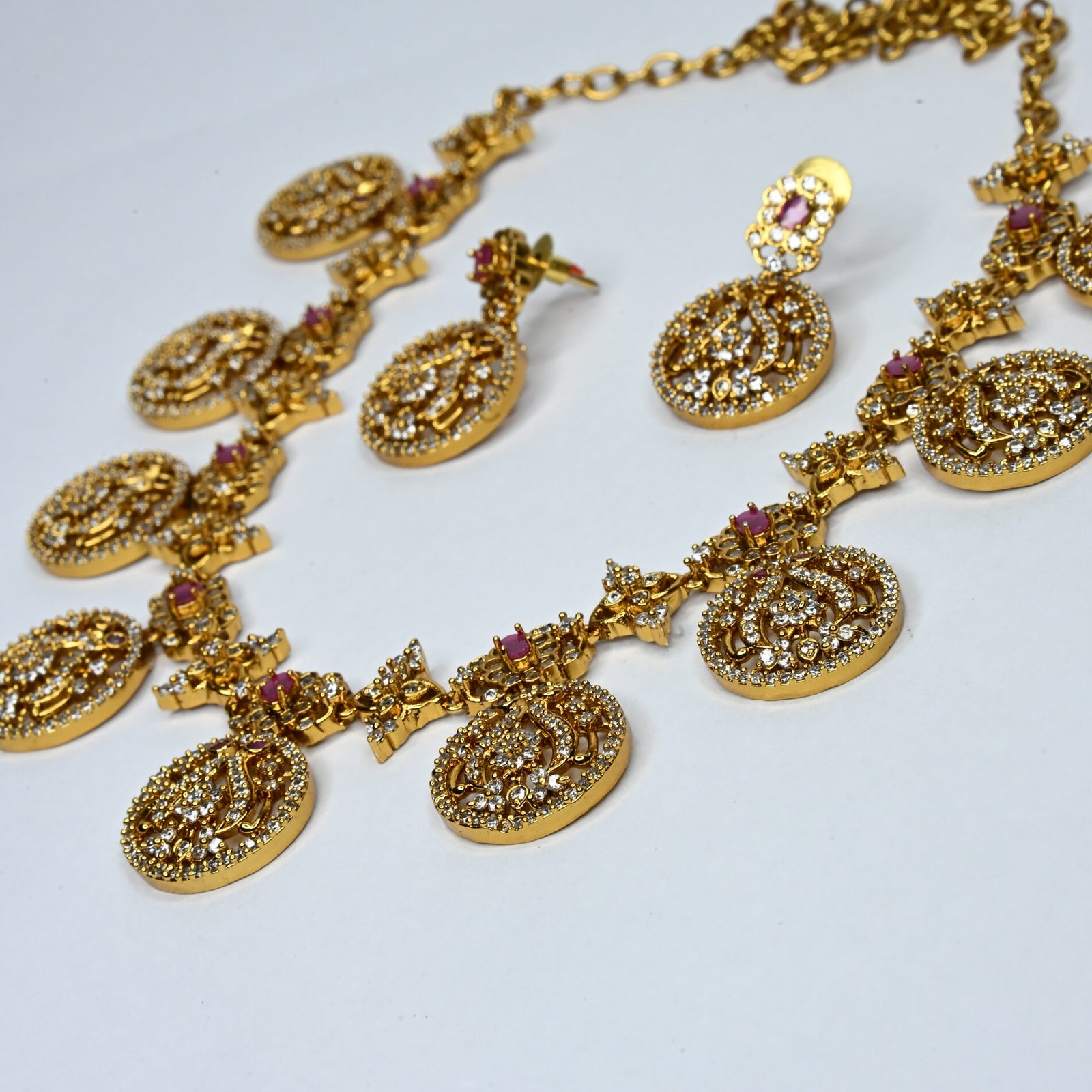 Elagant Design Neacklace