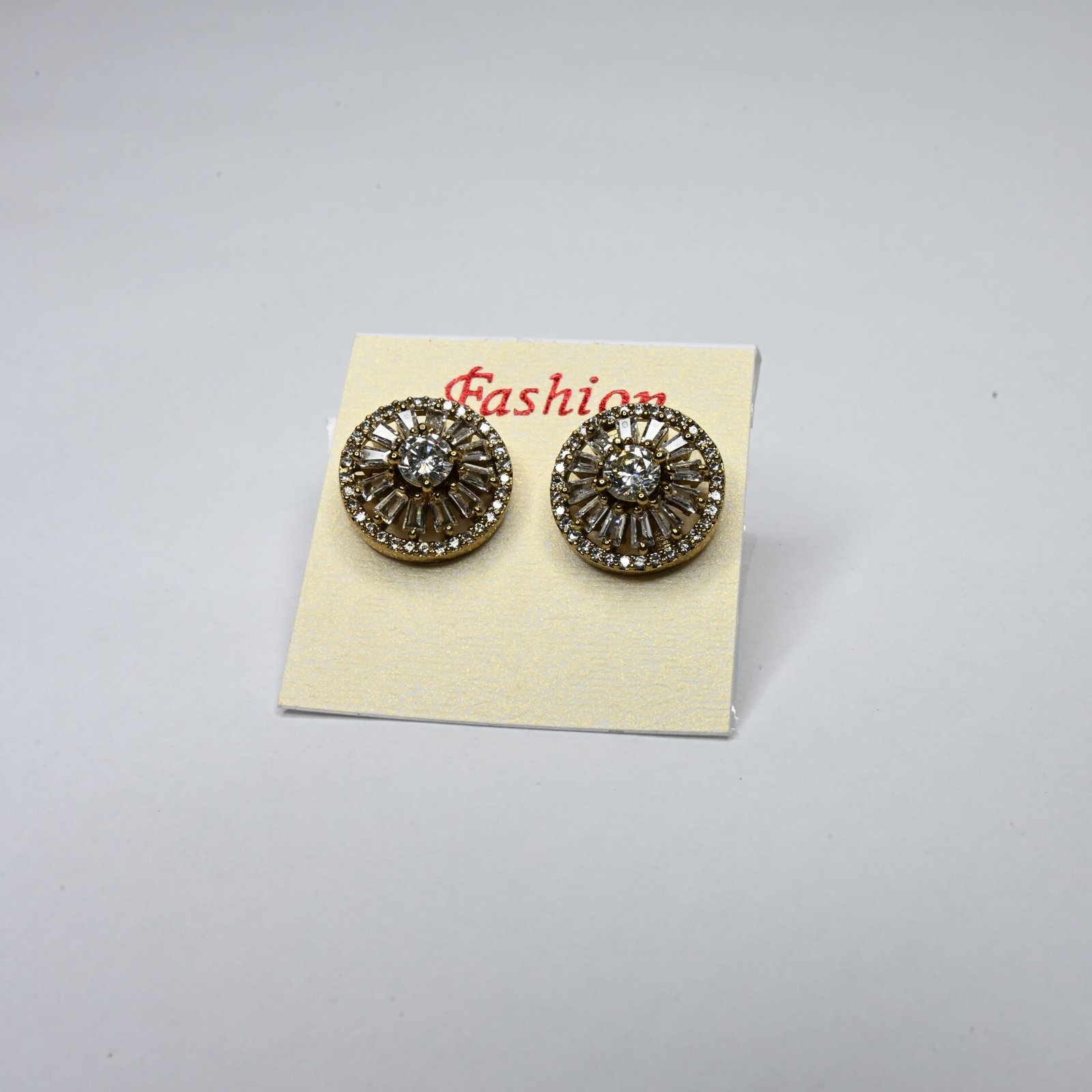 White stone Studs